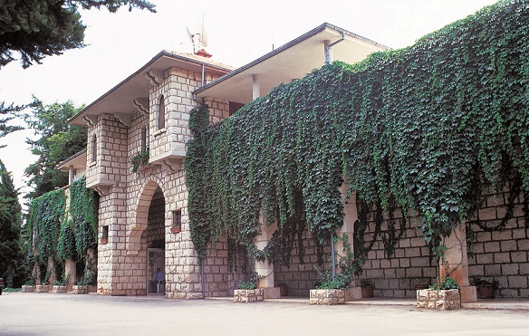 Lebanon - kefraya - Chateau